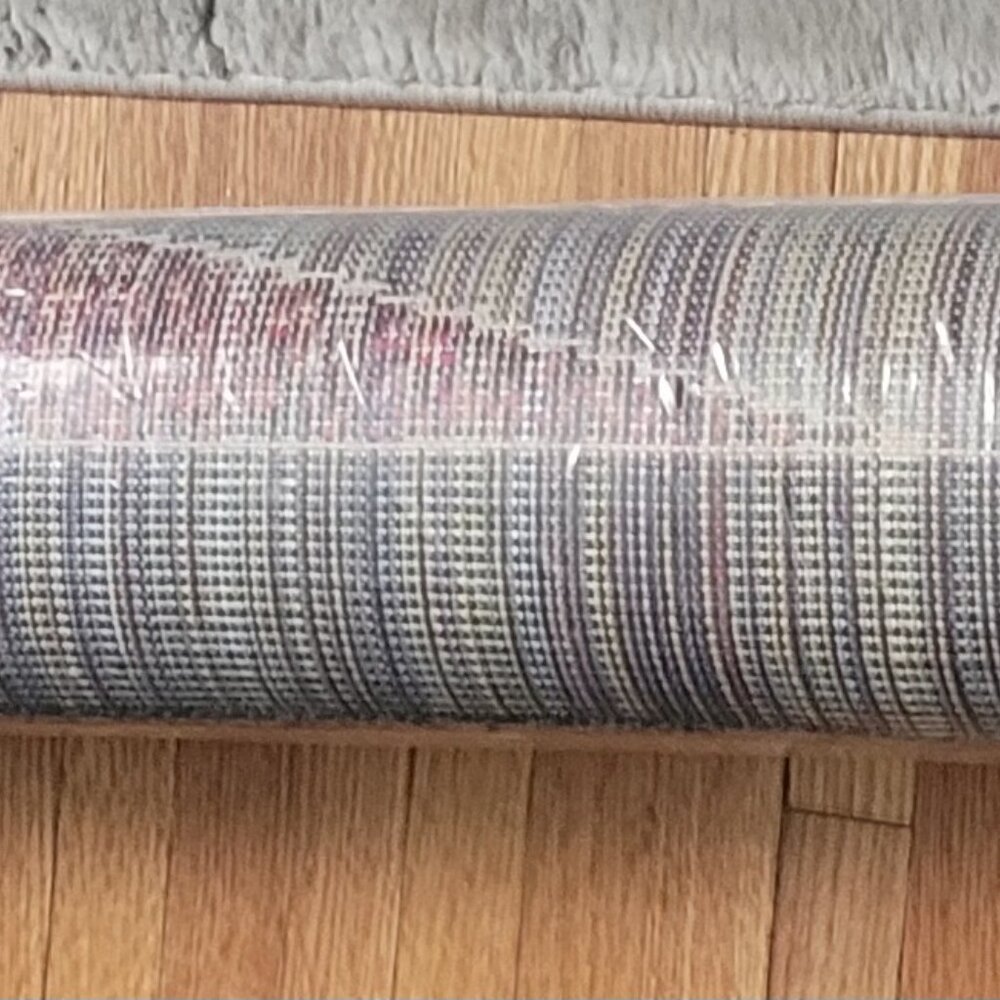 Carpet - Picture 2 of 2